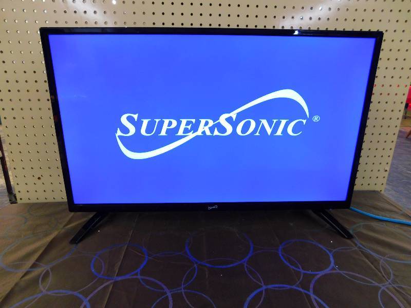 Supersonic 32 720P LED TV, NO REMOTE  MSRP $429.99