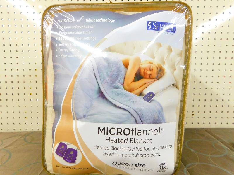 HEATED BLANKED, Micro Flannel Reverse to Sherpa Chino Queen Size, MSRP $249.99