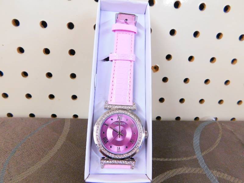 LADIES WATCH