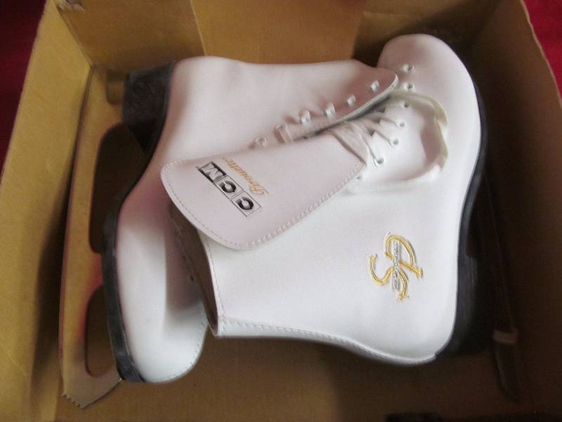 skates