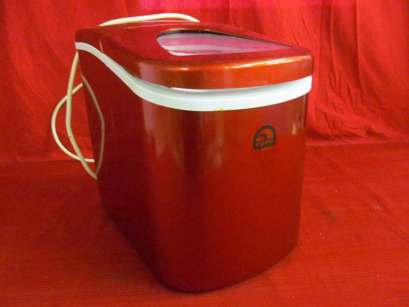 ice maker