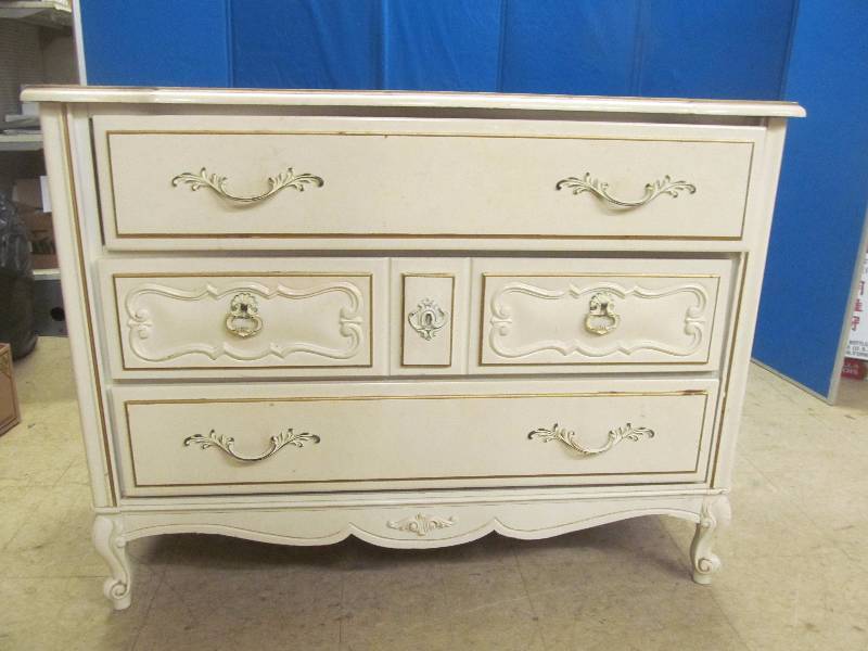 dresser