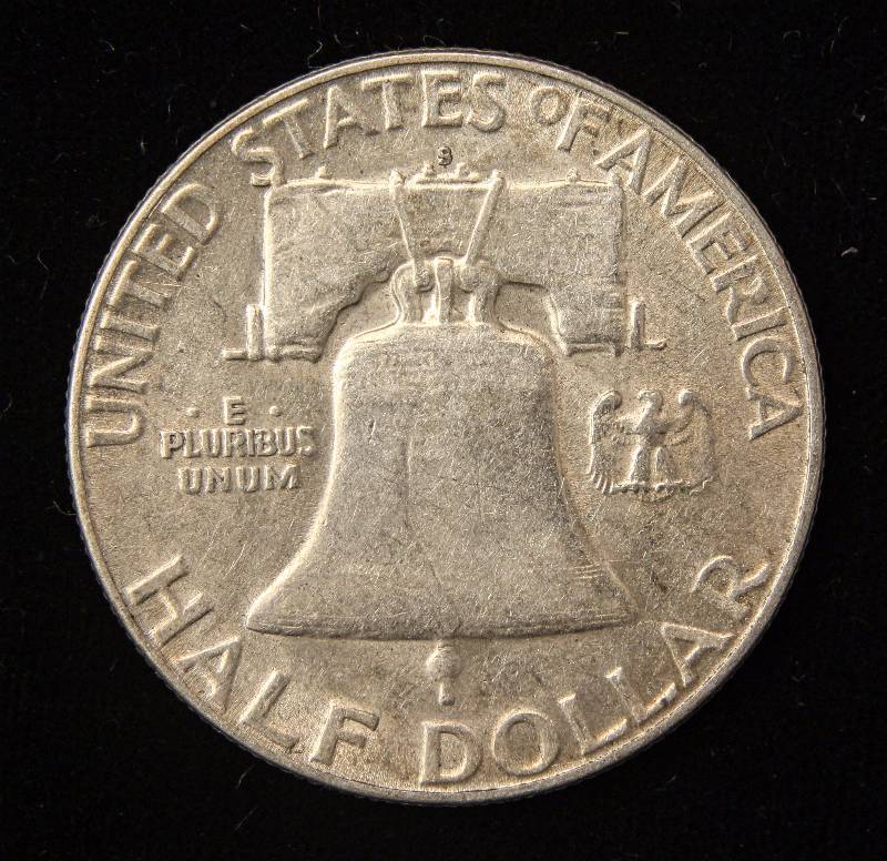 1951-S FRANKLIN SILVER HALF DOLLAR