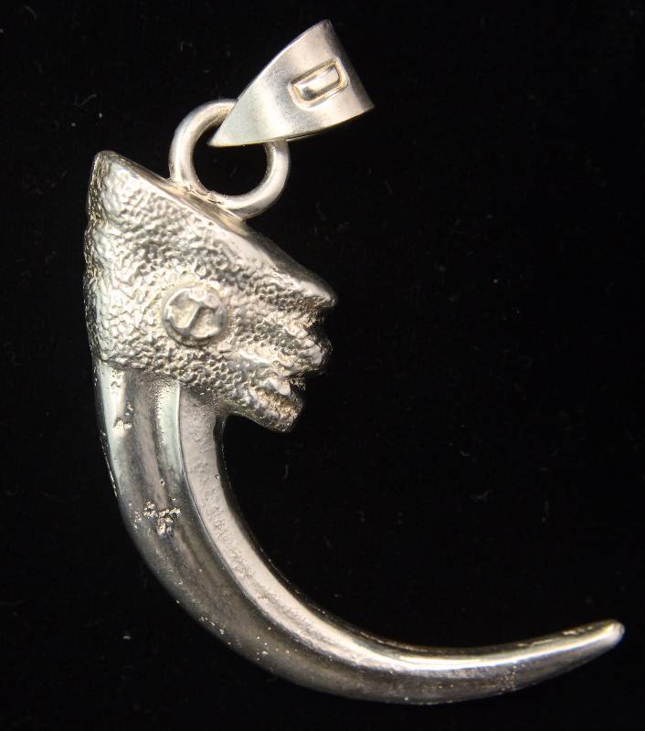 1.3 TROY OZ. .999 FINE SILVER BLACK BEAR CLAW MOLD CAST