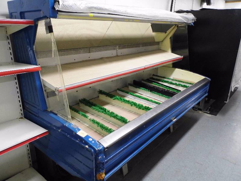 lot 8 image: Open Cooler