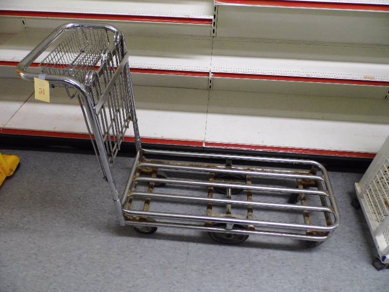 lot 21 image: Metal Cart