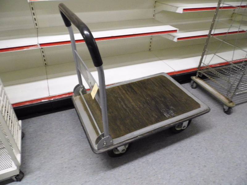 lot 23 image: Folding Cart