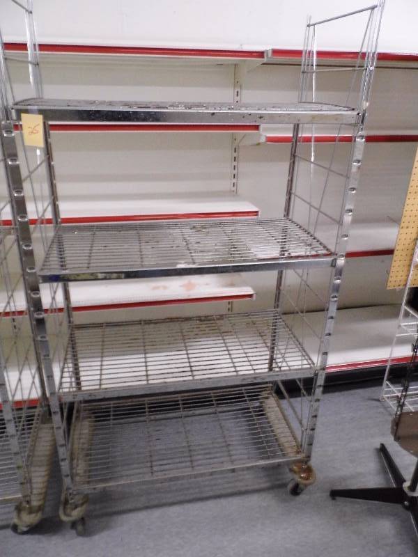lot 25 image: Shelf on Wheels