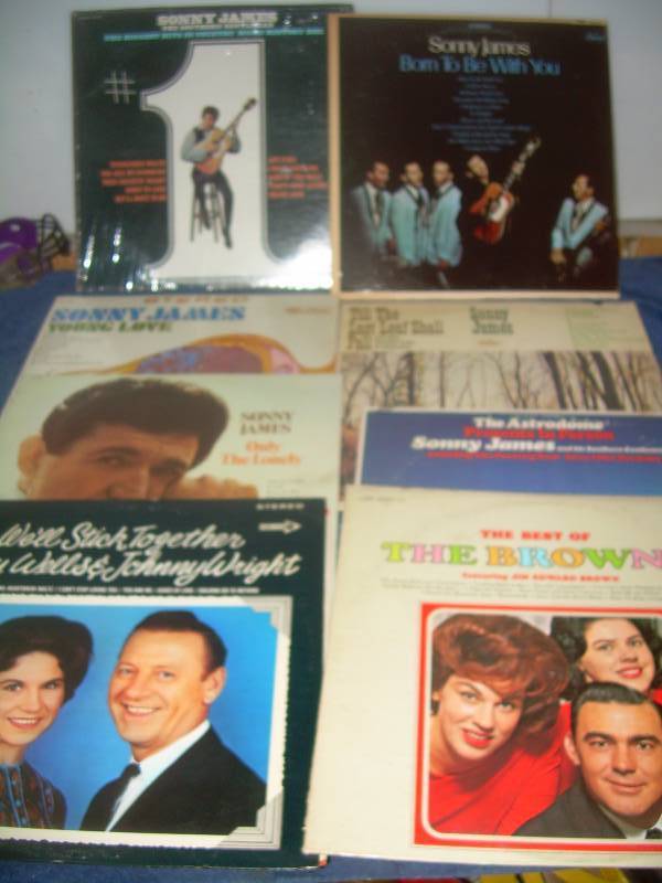 8 COLLECTIBLE RECORDS