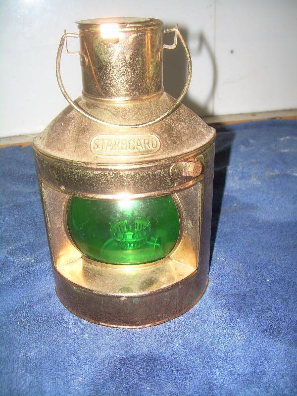 COLLECTIBLE STAR BOARD OIL LAMP
