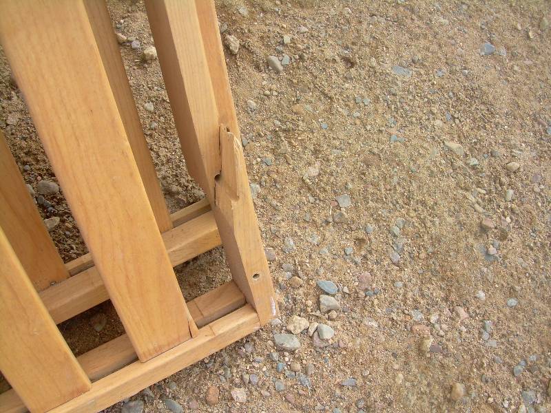 WOOD RAILING