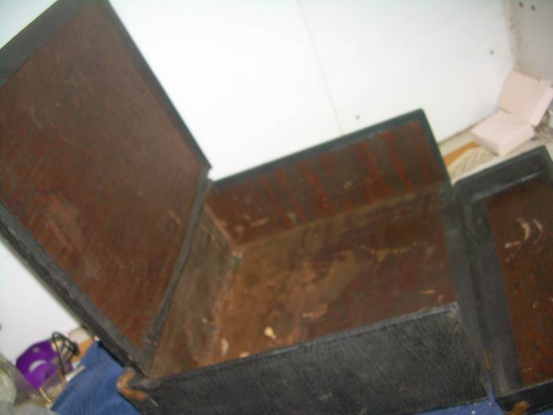 ANTIQUE SANITARY FOOD MANF BOX