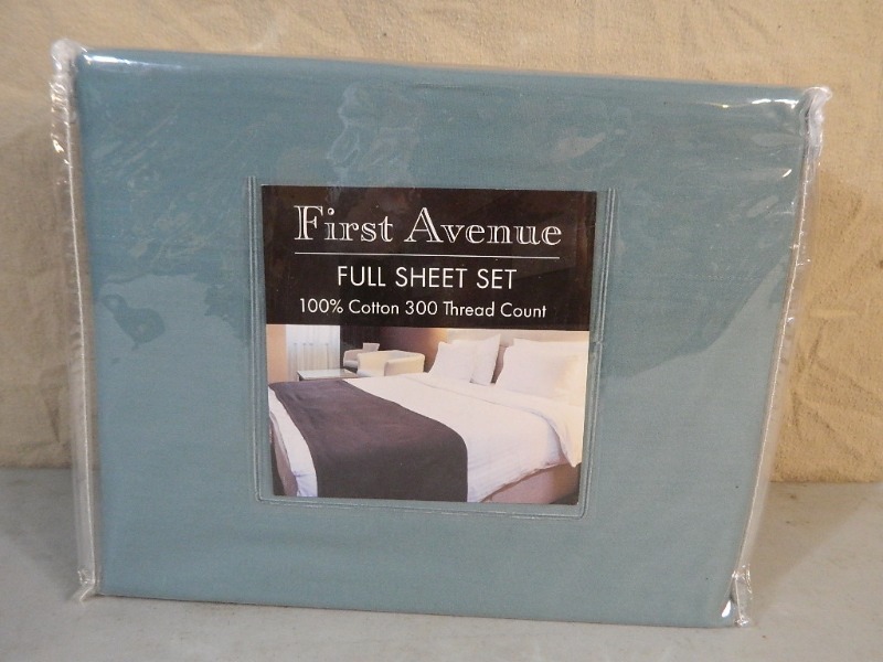 lot 16 image: New Full Sheet Set