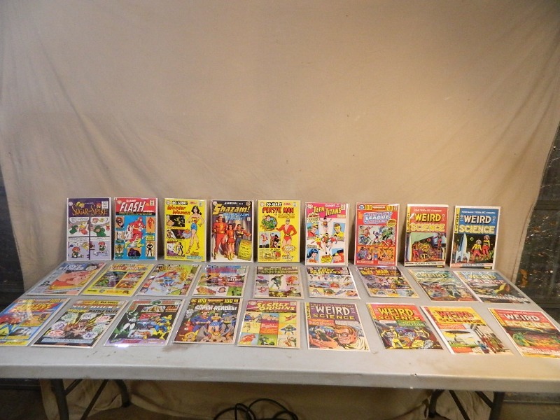 lot 29 image: 27 Old Comics