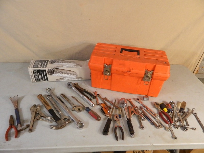 lot 82 image: Toolbox, Tools, Venting, More