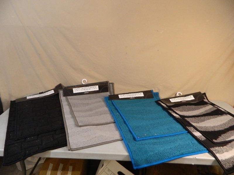 lot 120 image: 4 New 2 Pc Rug Sets