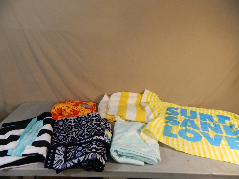 lot 123 image: 6 New Beach Towels