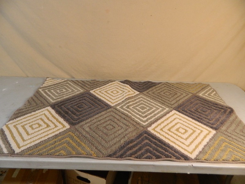 lot 136 image: New Soft Rug