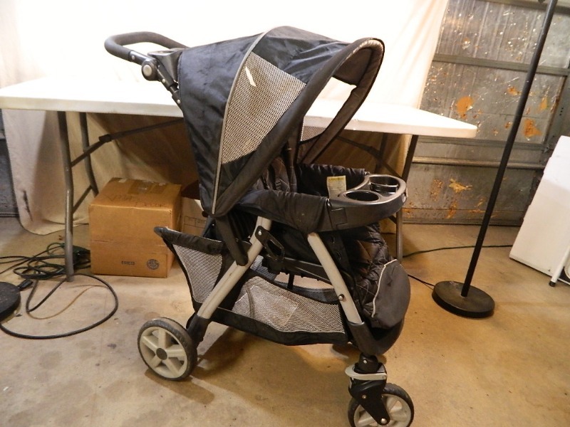 lot 154 image: Graco Stroller