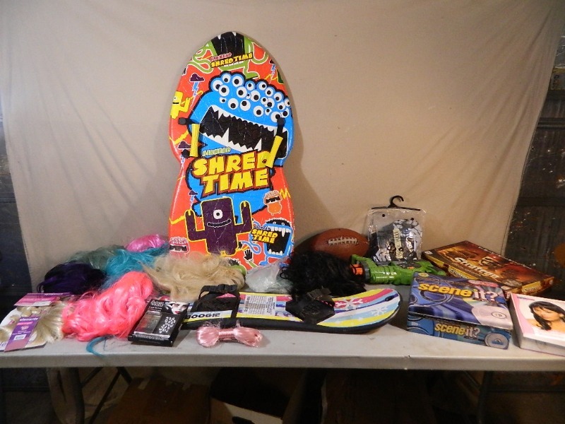 lot 156 image: Halloween, Snowboard, Games and More