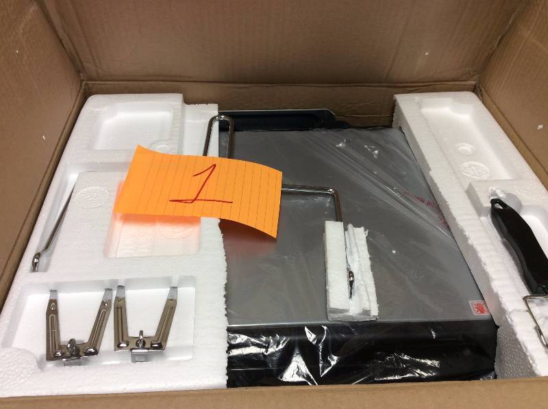 lot 1 image: Elite Cuisine Countertop Oven open box not used