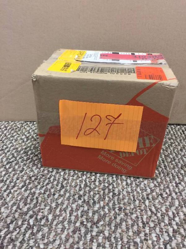 lot 127 image: Lot of gloves  open boxnever used