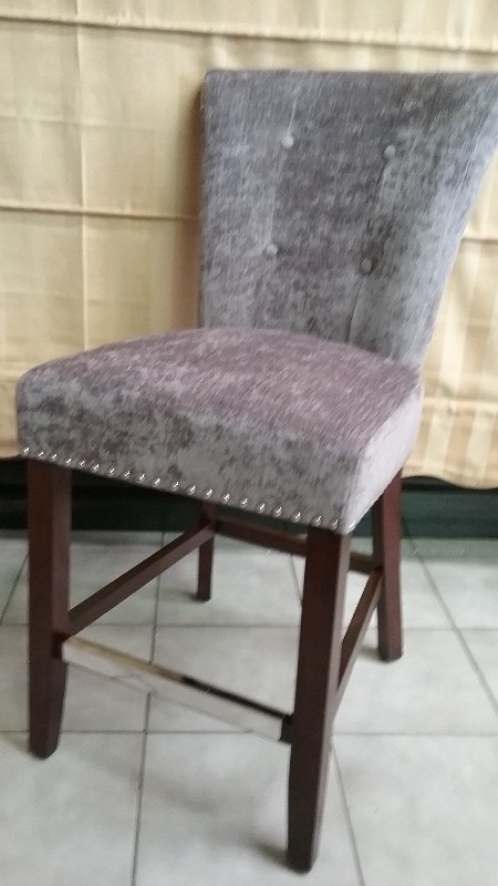 Oliver 24.5 Counter Stool