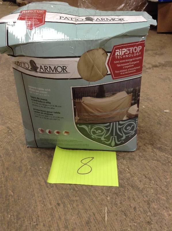 lot 8 image: Patio Armor square table and chair cover new