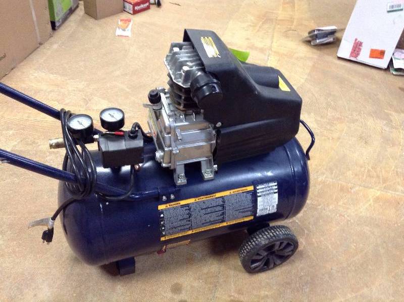 lot 25 image: CH 13 GAL AIR COMPRESSOR Used in good working condition