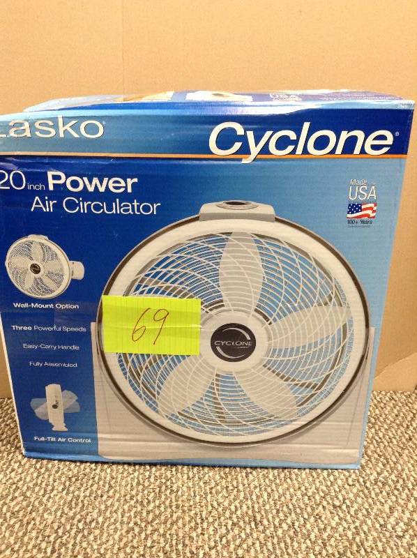 lot 69 image: Lasko 20 in Cyclone Air Circulator