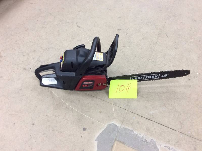 lot 104 image: Craftsman (18) 42cc Consumer Chain Saw used in working condition