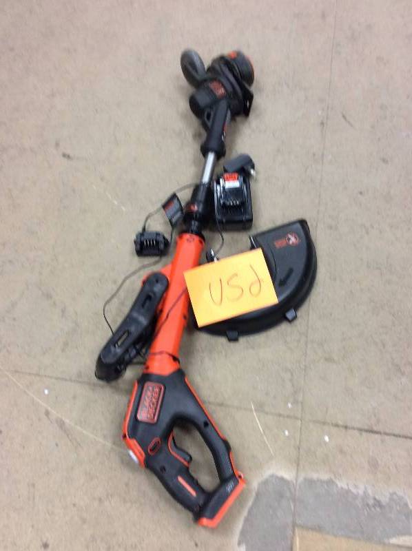 lot 109 image: Black and Decker 20V Cordless 12 in TrimmerEdger used