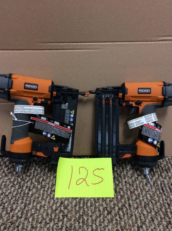 lot 125 image: Ridgid 2-18 in. 18-Gauge Brad Nailer Combo new