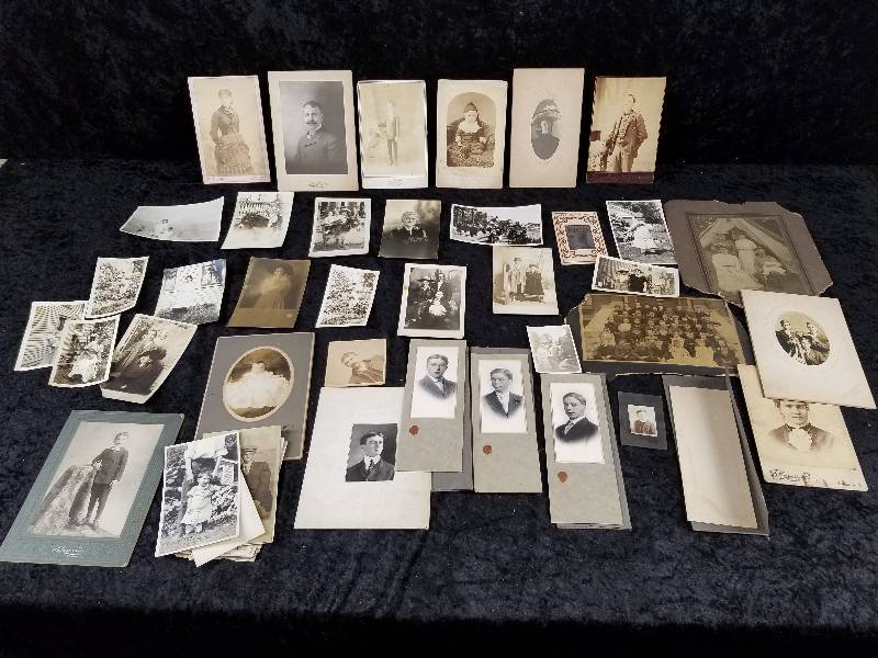 lot 35 image: Lot - Vintage Black & White Photos