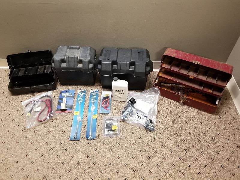 lot 42 image: Lot - Metal Tackleboxes & Battery Boxes