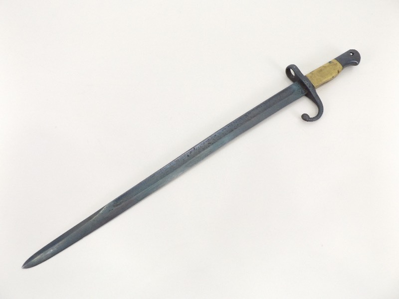 lot 5 image: Vintage Military Brass Handled Bayonet