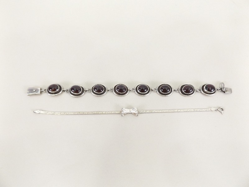 lot 26 image: 2 Sterling Silver Bracelets