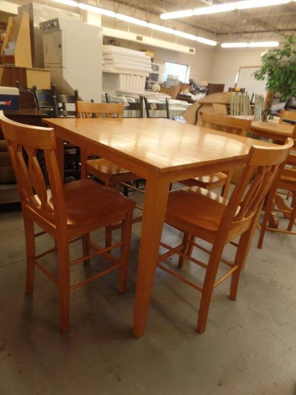 KITCHEN TABLE WITH CHAIRS