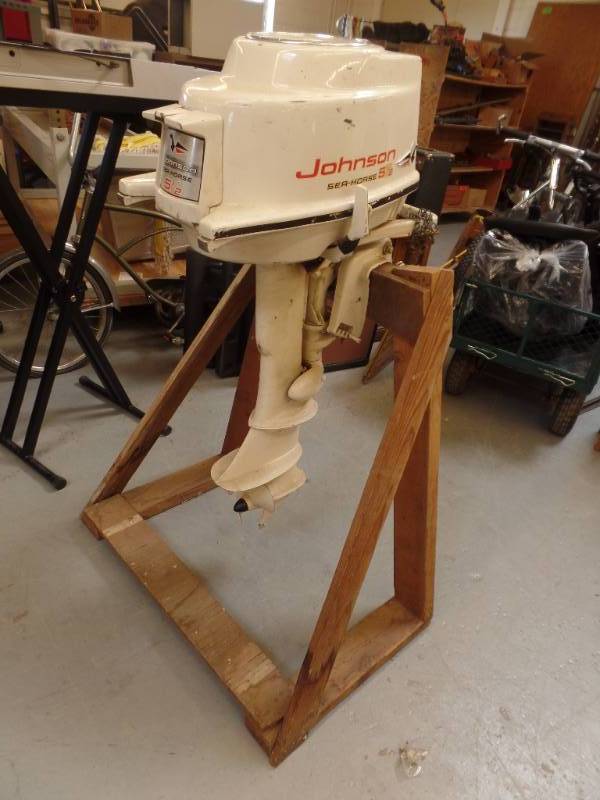 VINTAGE JOHNSON SEA HORSE OUTBOARD MOTOR
