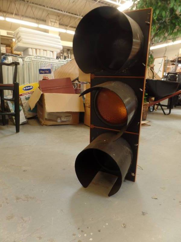 WORKING STOP LIGHT