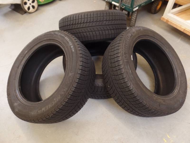 SET OF MICHELIN TIRES