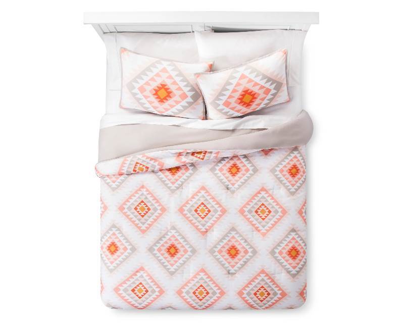 New White Blush Printed Diamond Triangle Comforter Set