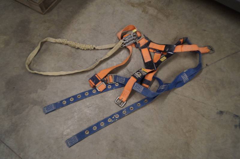 Safety Harness & Lanyard