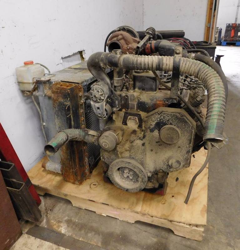 lot 10 image: Cummings Turbo Diesel Engine, complete with radiator