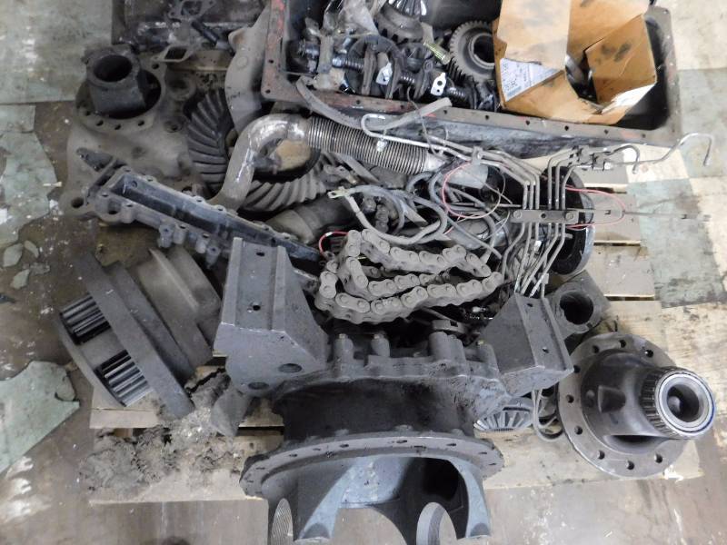 lot 25 image: Misc. Pallet of Forklift Parts