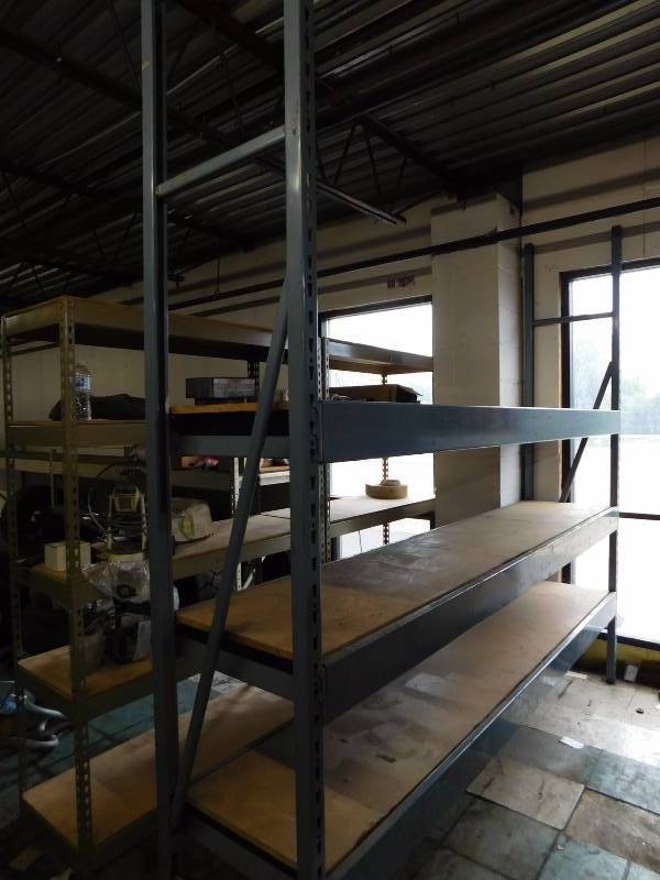 lot 41 image: Heavy Duty Shelving