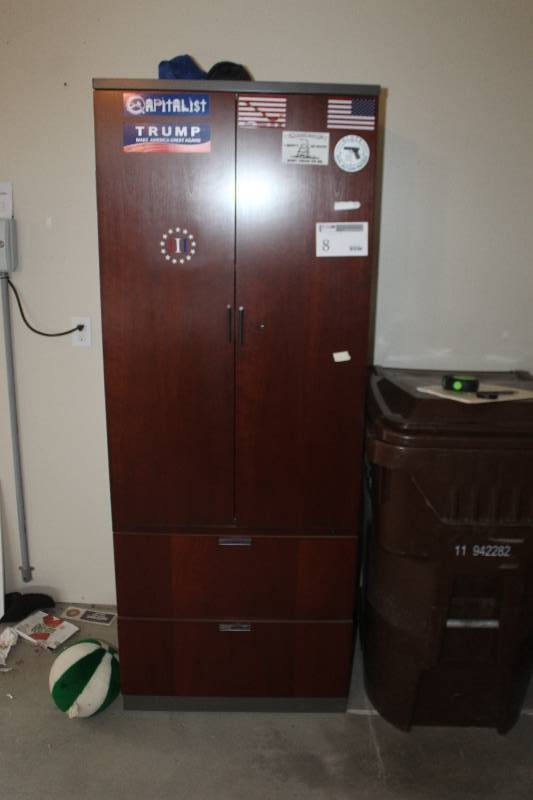 lot 8 image: 2-Door 2-Drawer Wood Cabinet