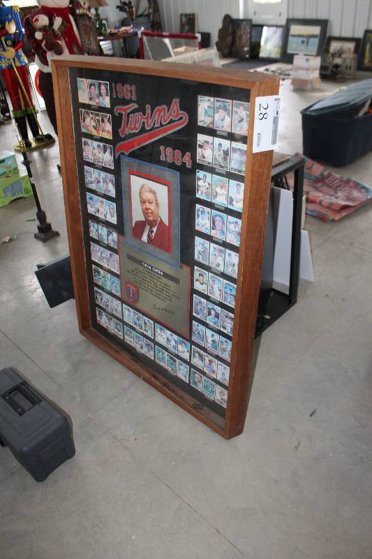 lot 28 image: 1961-1984 Commemorative Minnesota Twins Baseball Card Collection w Calvin Griffith Tribute