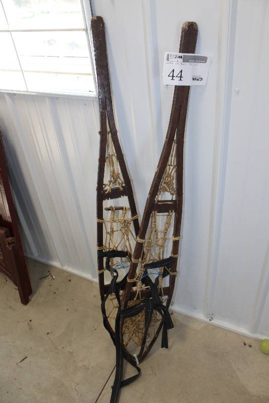 lot 44 image: Wood Snow Shoes