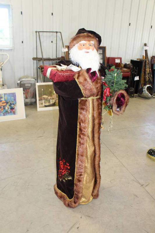 lot 245 image: Saint Nicholas Statue